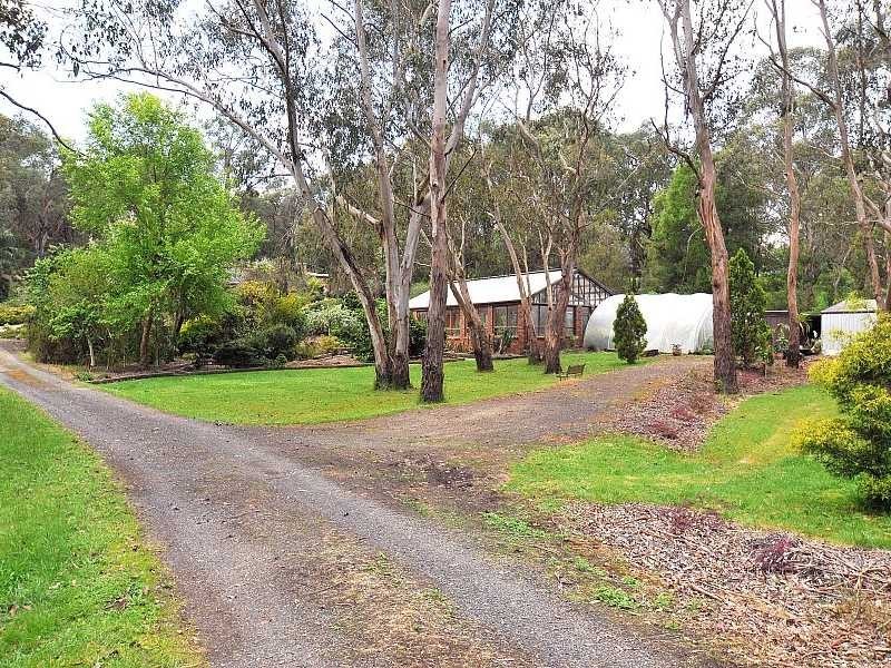 54 Kirkpatricks Road, Macclesfield VIC 3782