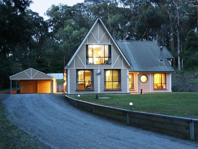 26 Wong Hee Road, Emerald VIC 3782