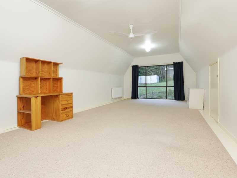 26 Wong Hee Road, Emerald VIC 3782