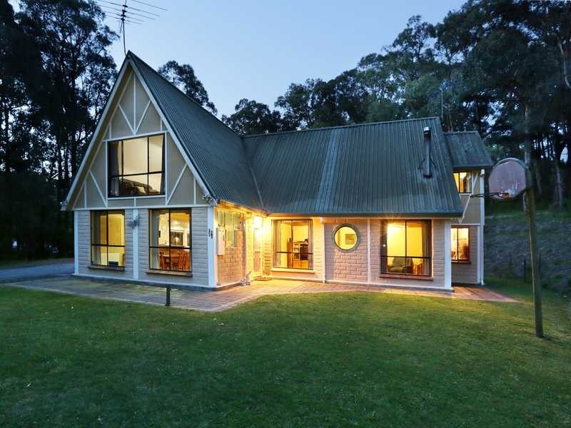 26 Wong Hee Road, Emerald VIC 3782