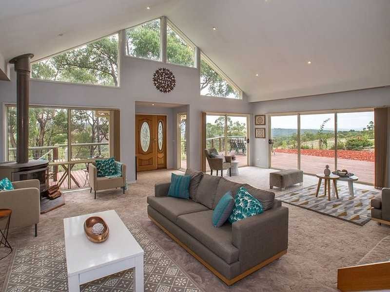 12 Carcoola Street, Cockatoo VIC 3781