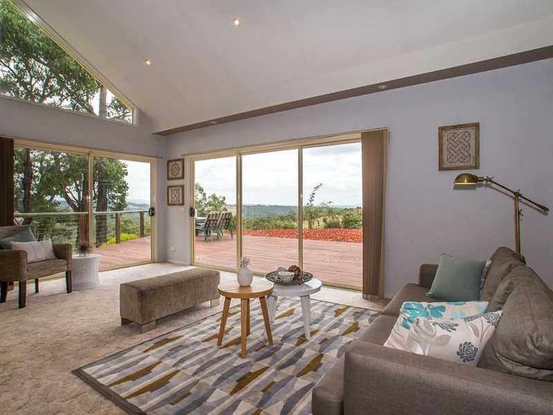 12 Carcoola Street, Cockatoo VIC 3781