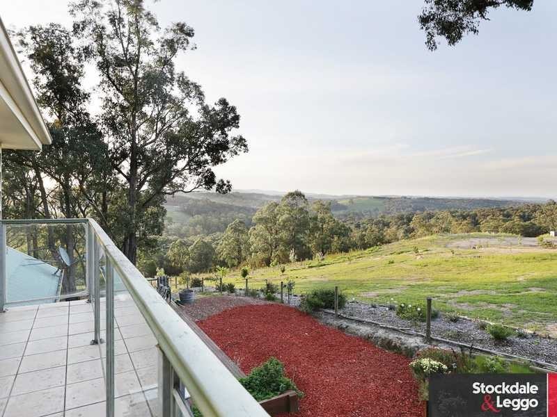 12 Carcoola Street, Cockatoo VIC 3781