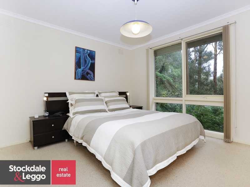 10 Sunnyside Terrace, Emerald VIC 3782