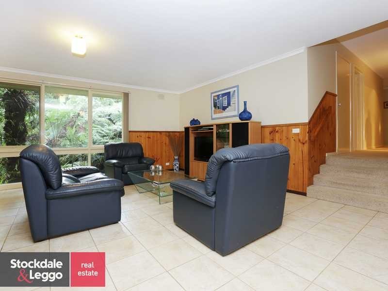10 Sunnyside Terrace, Emerald VIC 3782
