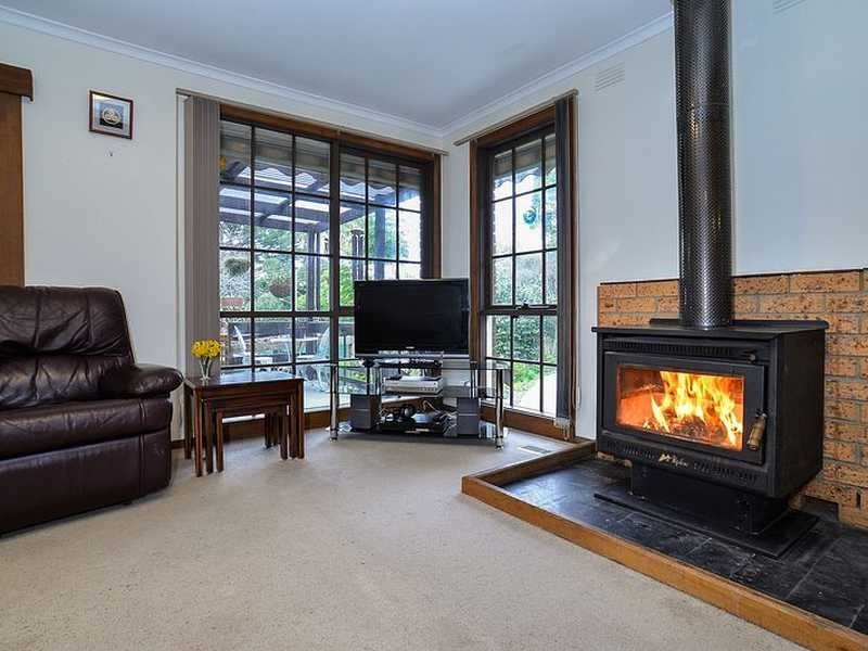 18 Church Road, Menzies Creek VIC 3159