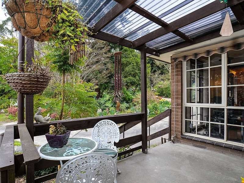 18 Church Road, Menzies Creek VIC 3159
