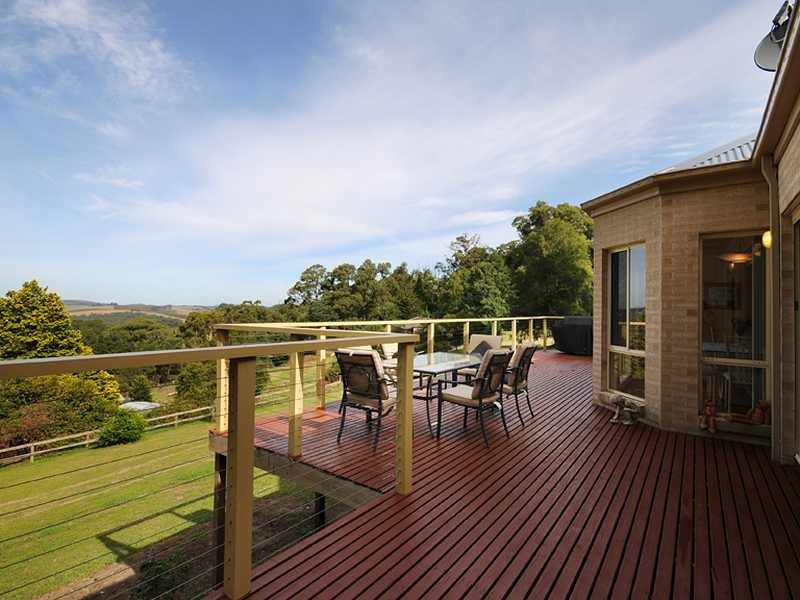 27 Paternoster Road, Cockatoo VIC 3781