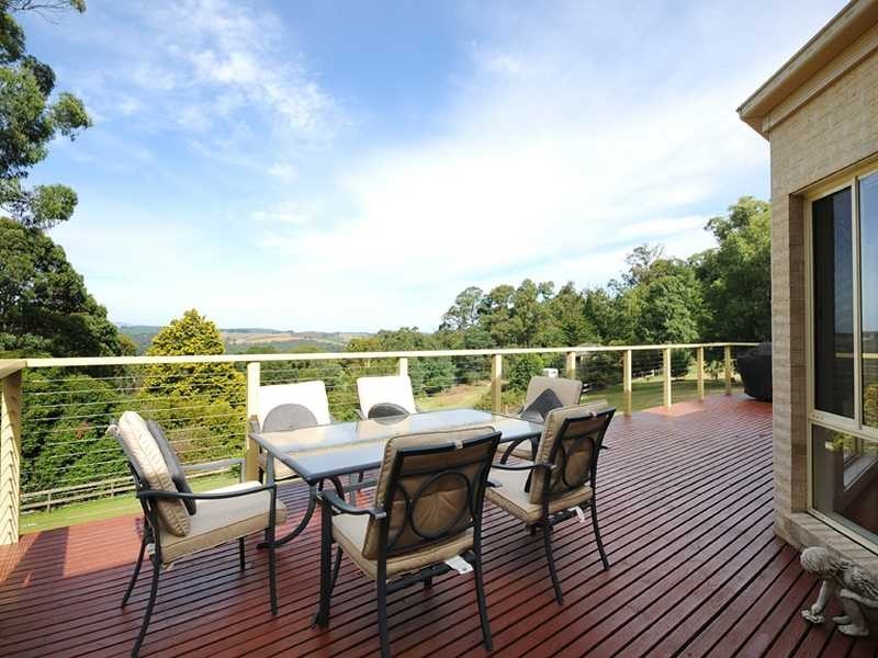 27 Paternoster Road, Cockatoo VIC 3781