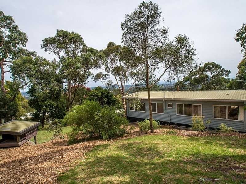 15 View Road, The Basin VIC 3154