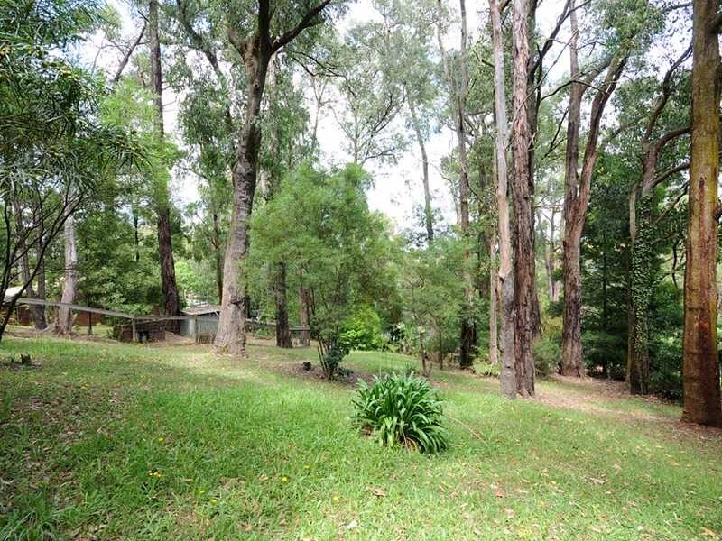 1 Glenvista Avenue, Emerald VIC 3782