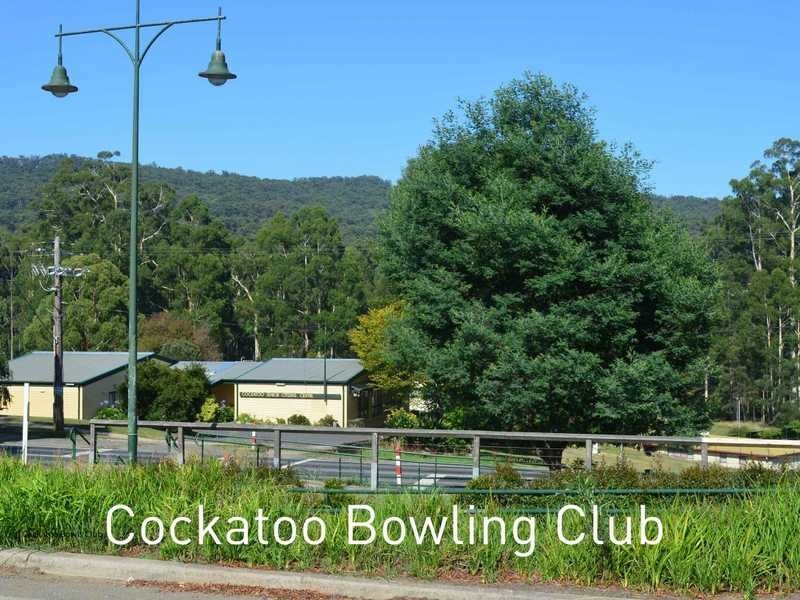 16 Haylock Avenue, Cockatoo VIC 3781