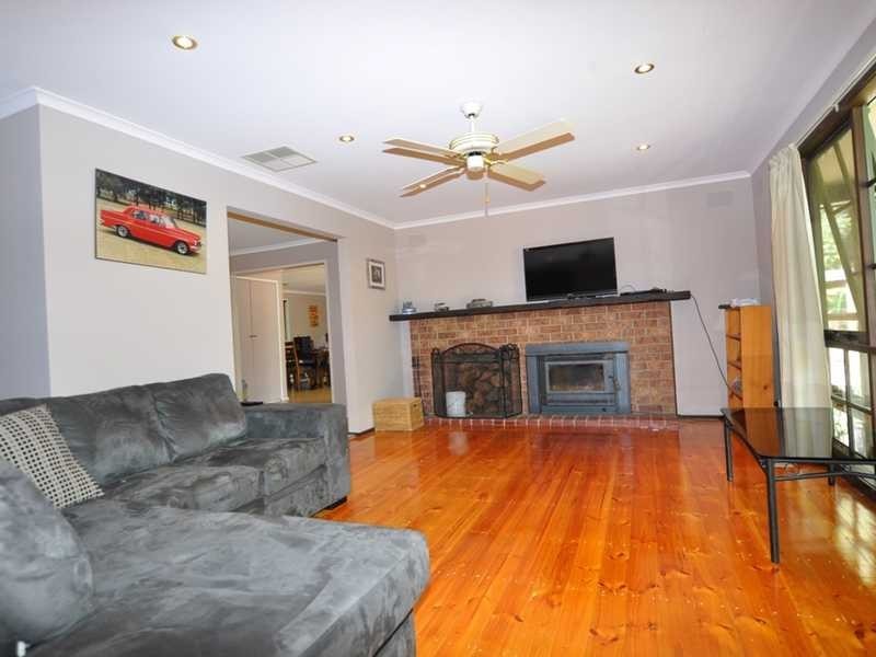 20 Wong Hee Road, Emerald VIC 3782