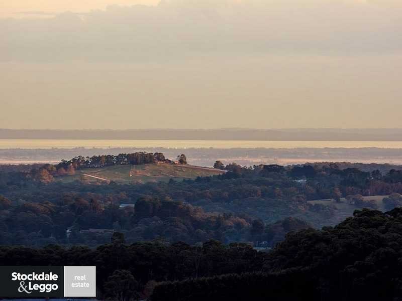 13 Paternoster Road, Cockatoo VIC 3781