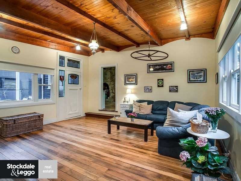 13 Paternoster Road, Cockatoo VIC 3781