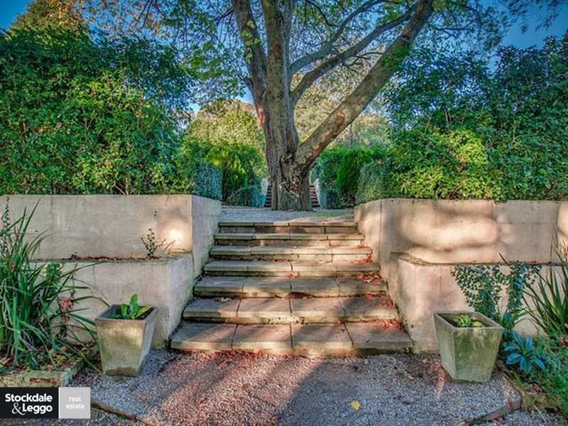 52 Ferres Road, Emerald VIC 3782