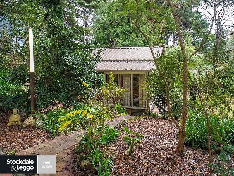 13 Christian Grove, Kallista VIC 3791