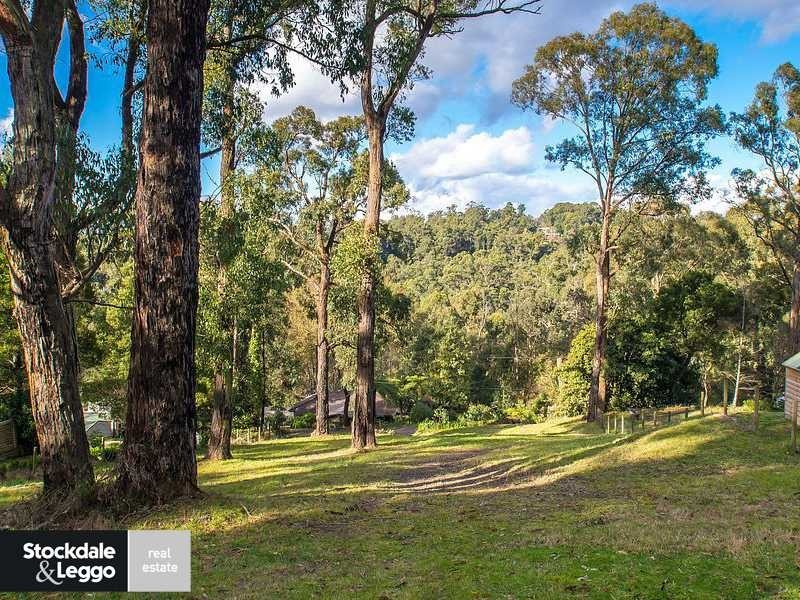 27 Baker Street, Cockatoo VIC 3781