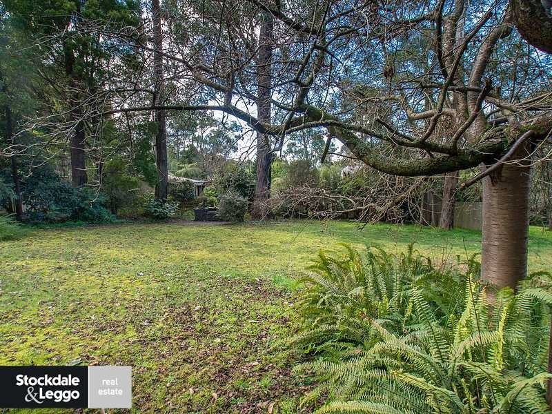 3 First Avenue, Cockatoo VIC 3781