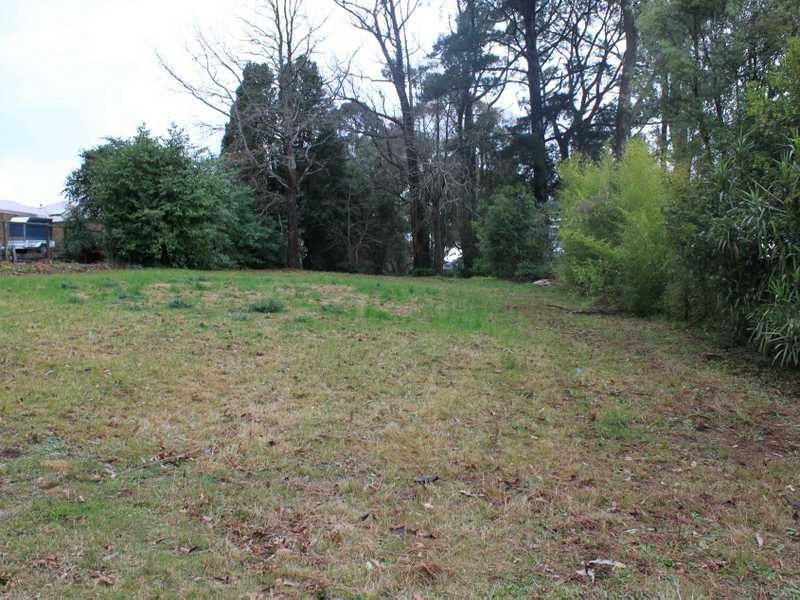 33 Kings Road, Emerald VIC 3782