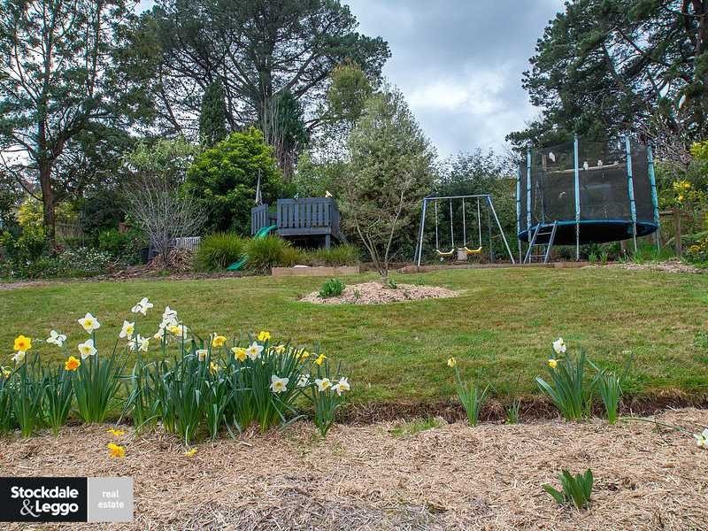 21 Emerald Lake Road, Emerald VIC 3782