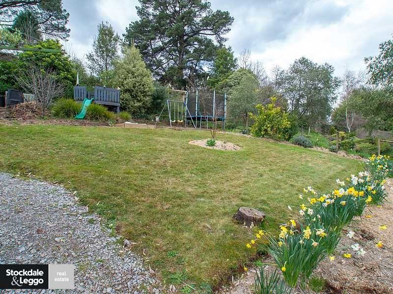 21 Emerald Lake Road, Emerald VIC 3782