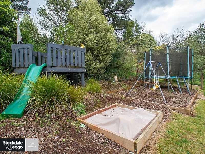 21 Emerald Lake Road, Emerald VIC 3782