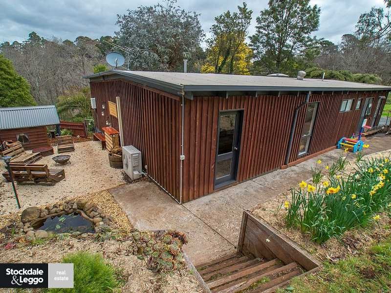 21 Emerald Lake Road, Emerald VIC 3782