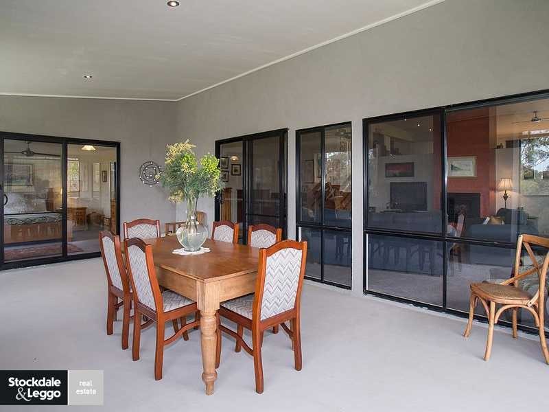 136 Red Road, Gembrook VIC 3783