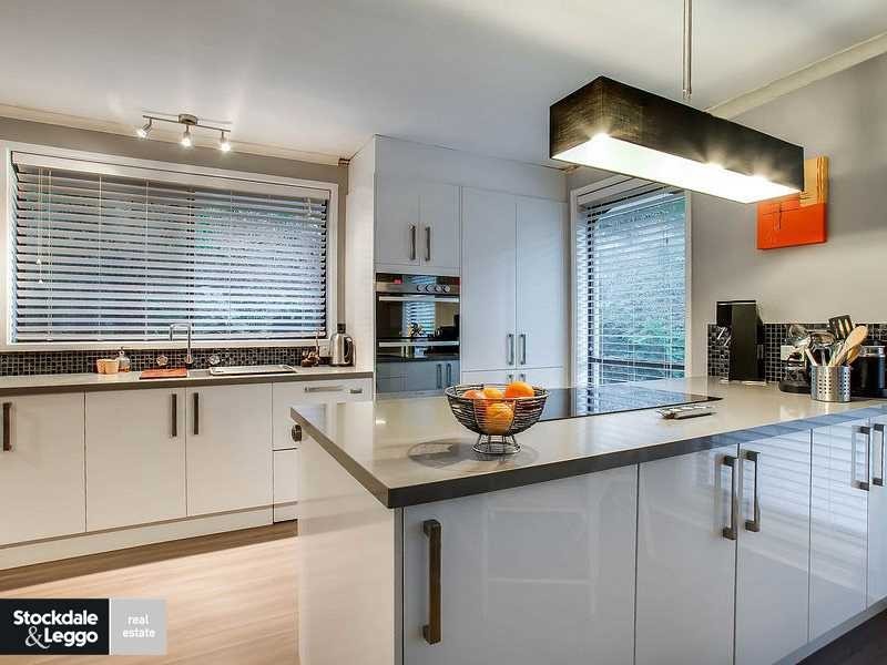 1580 Pakenham Road, Cockatoo VIC 3781
