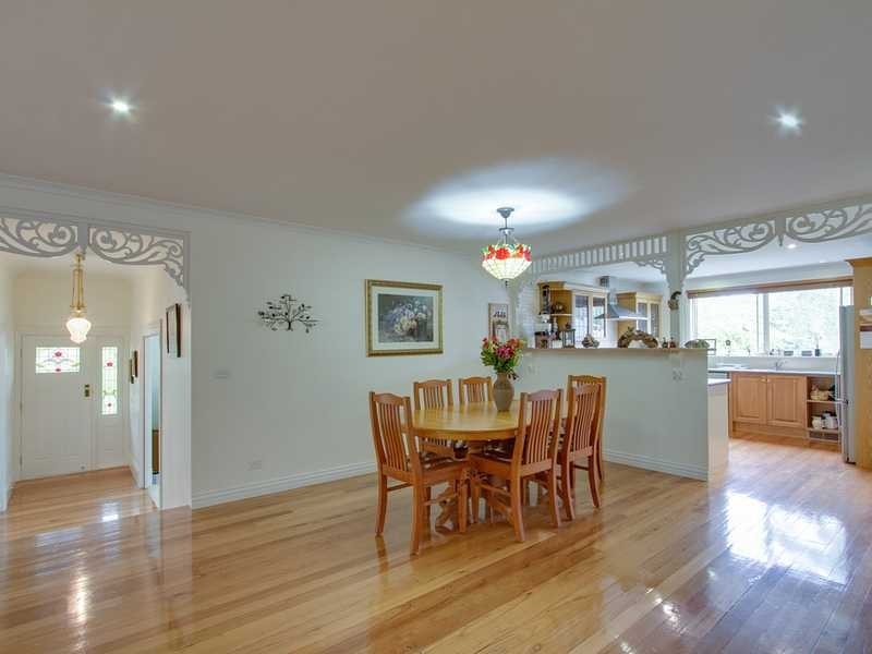 25 Emerald Lake Road, Emerald VIC 3782