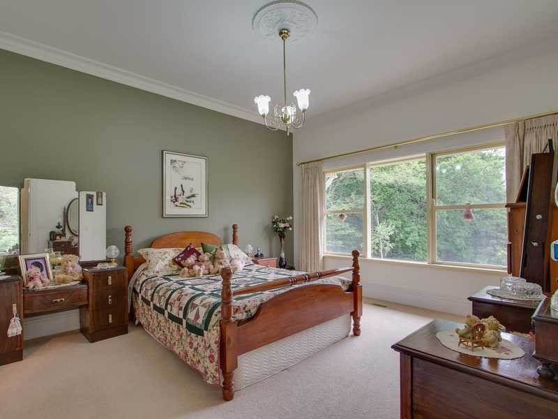 25 Emerald Lake Road, Emerald VIC 3782