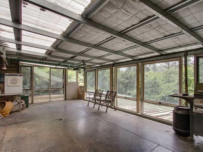 11 Haylock Avenue, Cockatoo VIC 3781