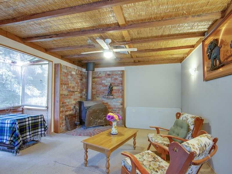 11 Haylock Avenue, Cockatoo VIC 3781