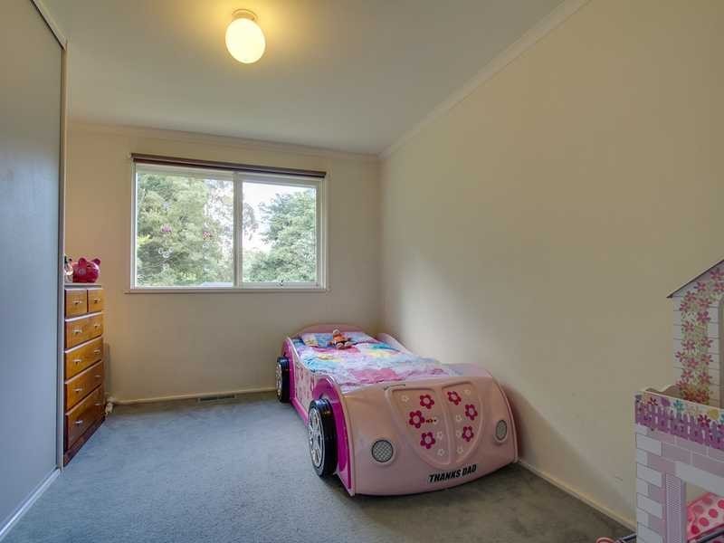 6 Berrys Road, Emerald VIC 3782