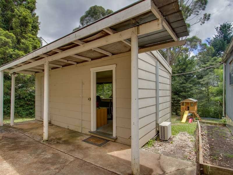 6 Berrys Road, Emerald VIC 3782