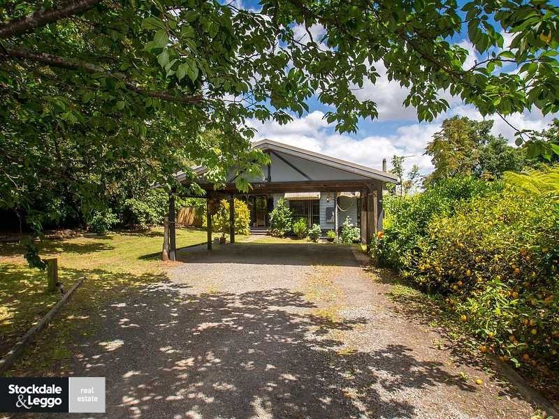 1990 Wellington Road, Emerald VIC 3782
