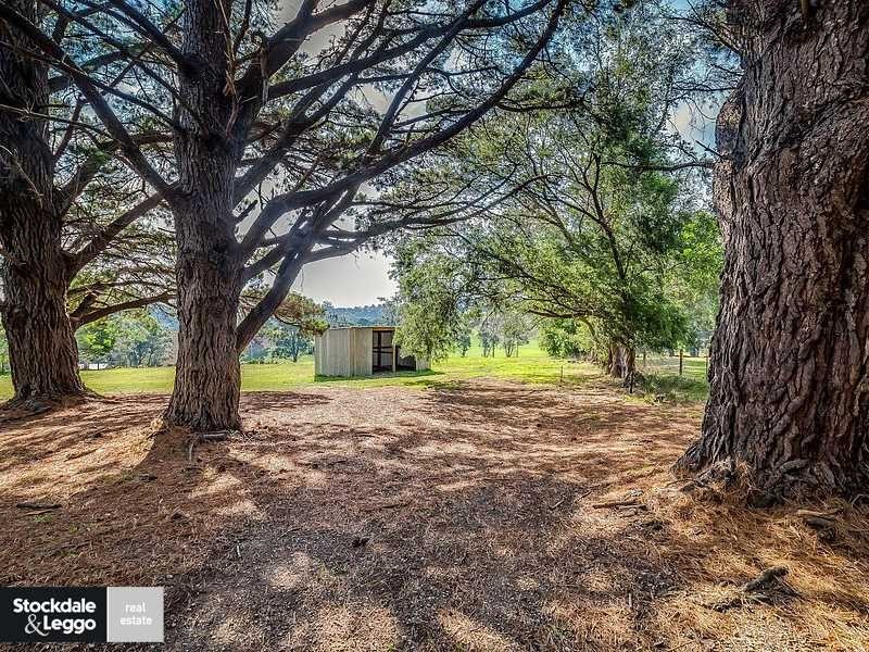 15 Glenard Court, Gembrook VIC 3783