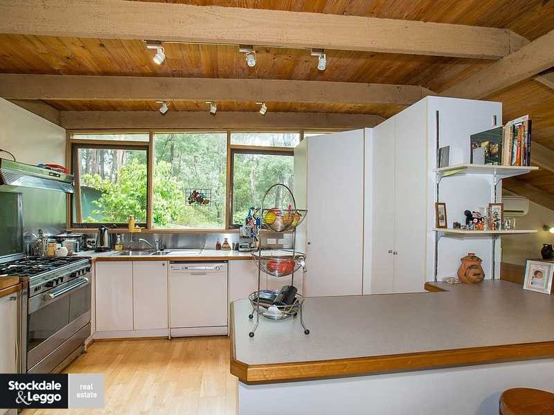 6 Symons Road, Avonsleigh VIC 3782