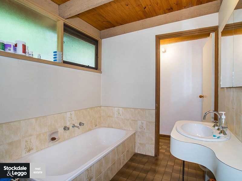 6 Symons Road, Avonsleigh VIC 3782