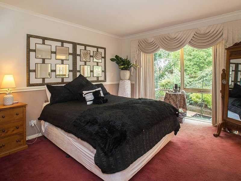 18 Steel Road, Emerald VIC 3782