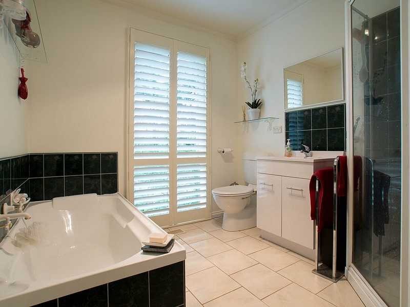 18 Steel Road, Emerald VIC 3782