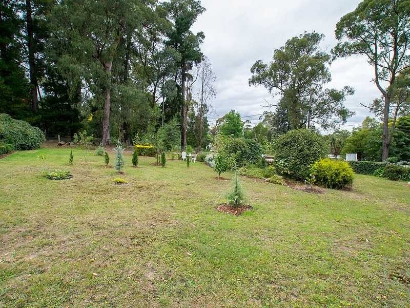 18 Steel Road, Emerald VIC 3782