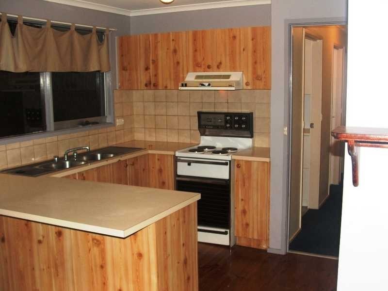 18 Devon Avenue, Cockatoo VIC 3781