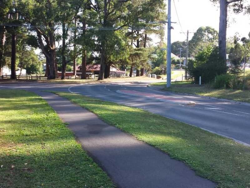 16 Kilvington Drive, Emerald VIC 3782