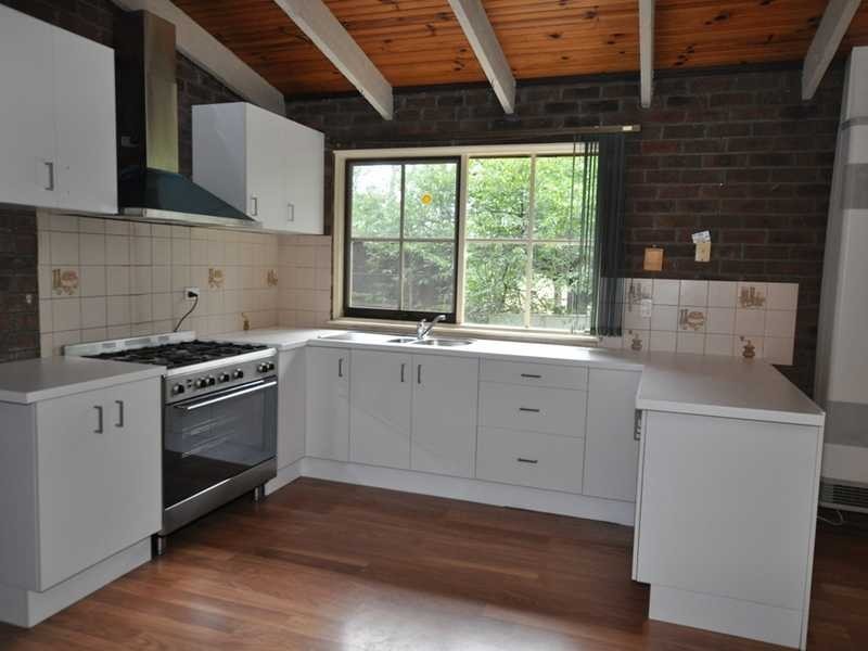 2/3 Anne Street, Emerald VIC 3782