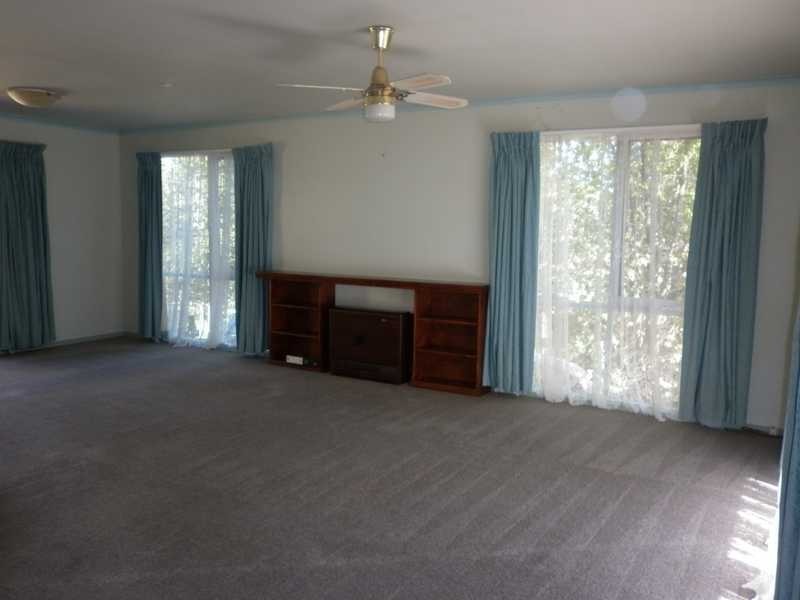 7 Belgrave Gembrook Road, Cockatoo VIC 3781