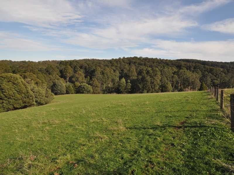 290 Paternoster Road, Cockatoo VIC 3781