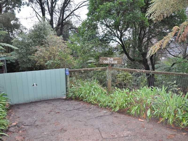 27 Upper Coonara Road, Olinda VIC 3788