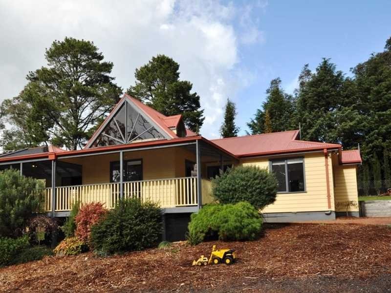 54 Fairway Road, Emerald VIC 3782